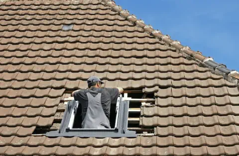 Pose de velux - Savigny-sur-Braye
